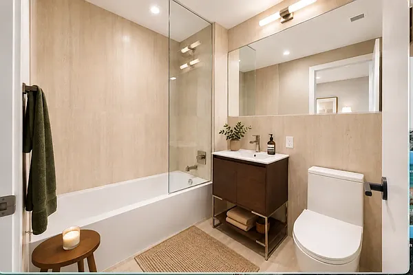 Bathroom, photo 1