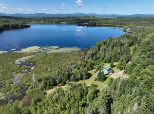 412 Boulder Dr, Newport, VT 05829