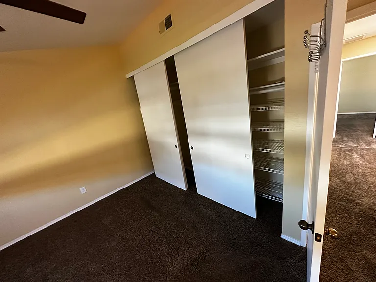 1465 E Lexington Ave #17D — Photo 20
