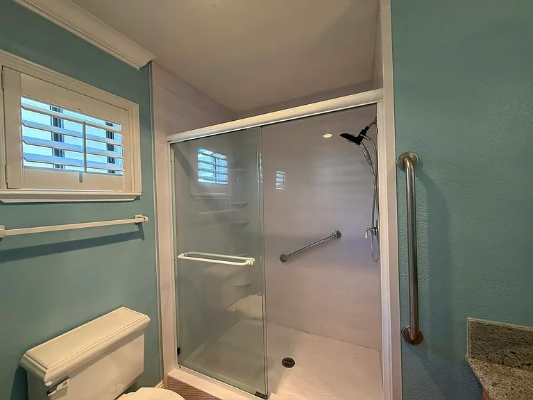 576 W Parr Ave #24 — Photo 9