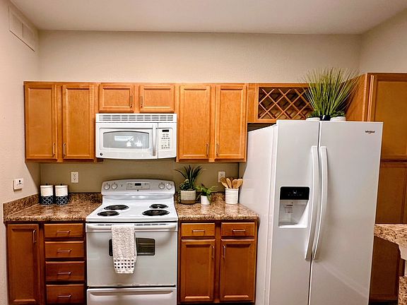 5th image of 11 Asheville Springs Cir #1015
