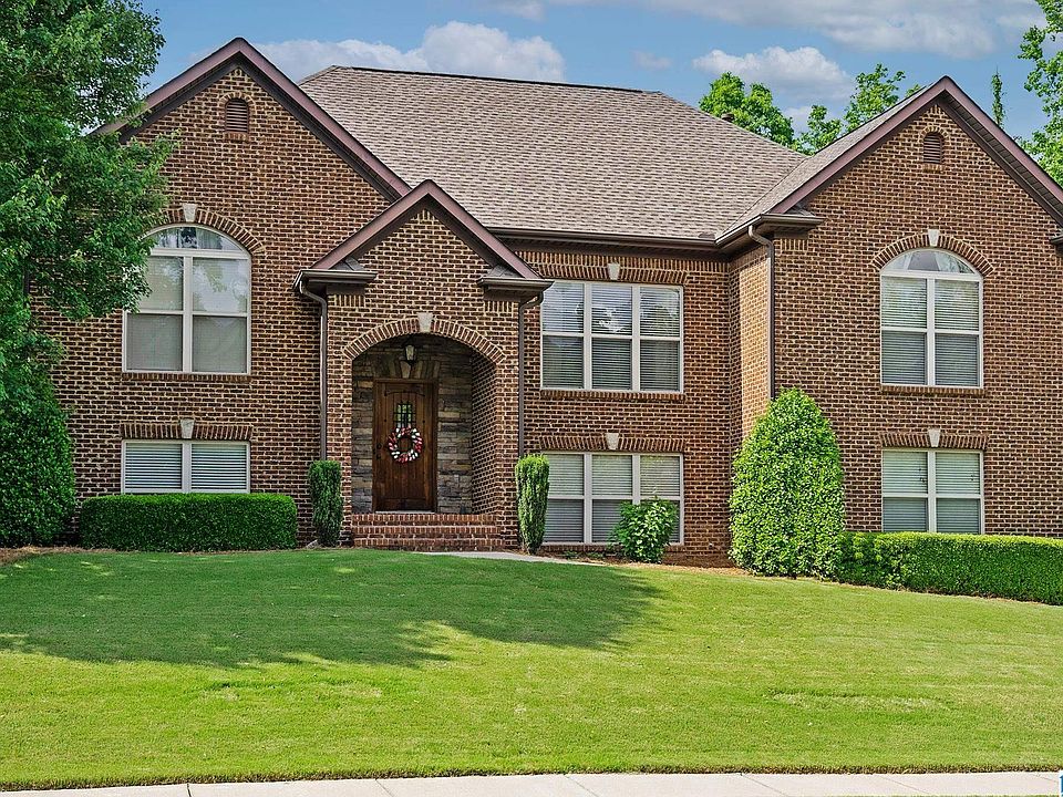 1st image of 528 Rolling Hills Dr