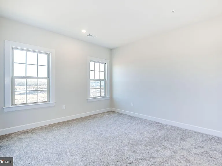 6547 Clubhouse Dr — Photo 52