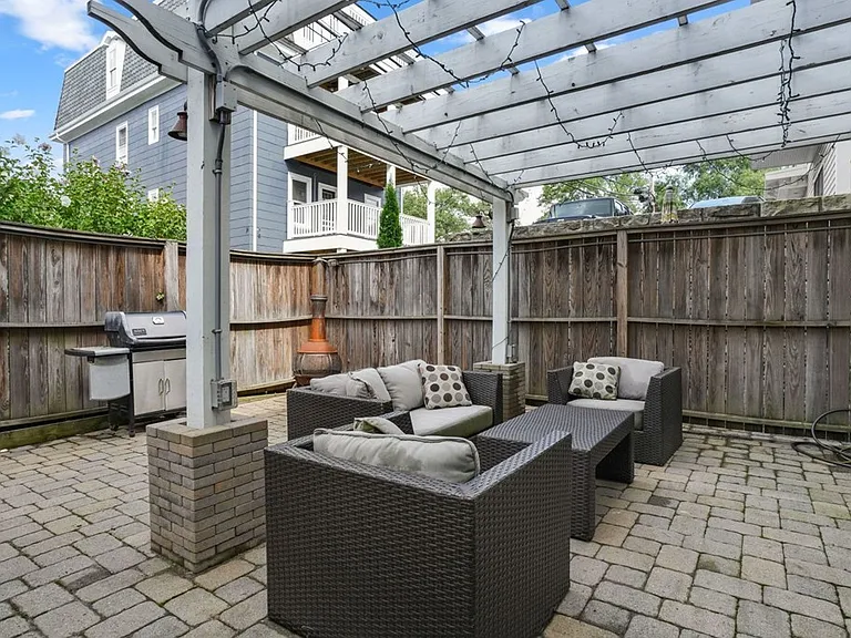15 Howell St #1 — Photo 23