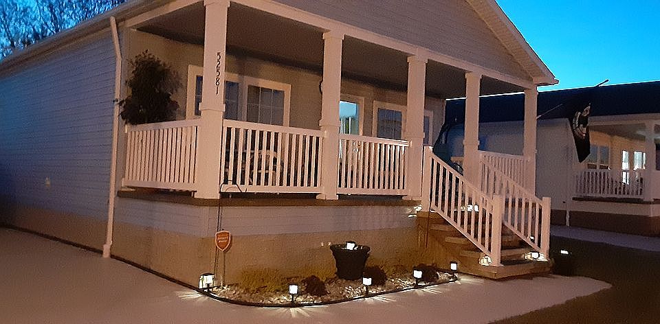 1st image of 52581 Fernwood Ct