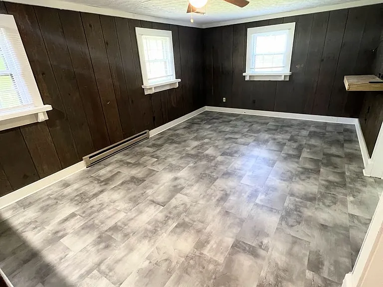1512 Greenview Dr — Photo 17