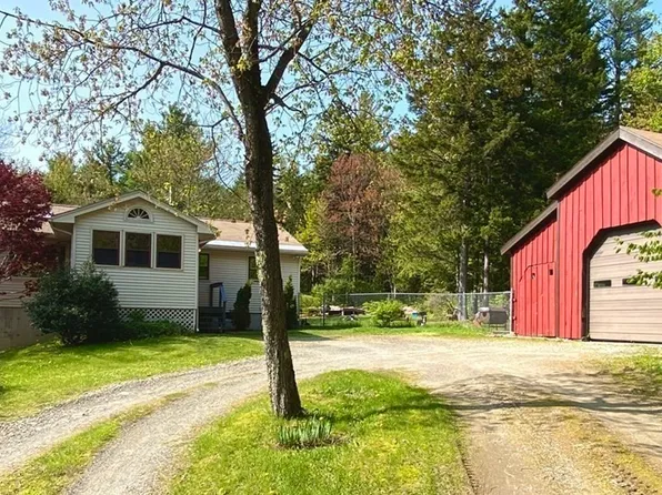 204 Trouble St, Cummington, MA 01026