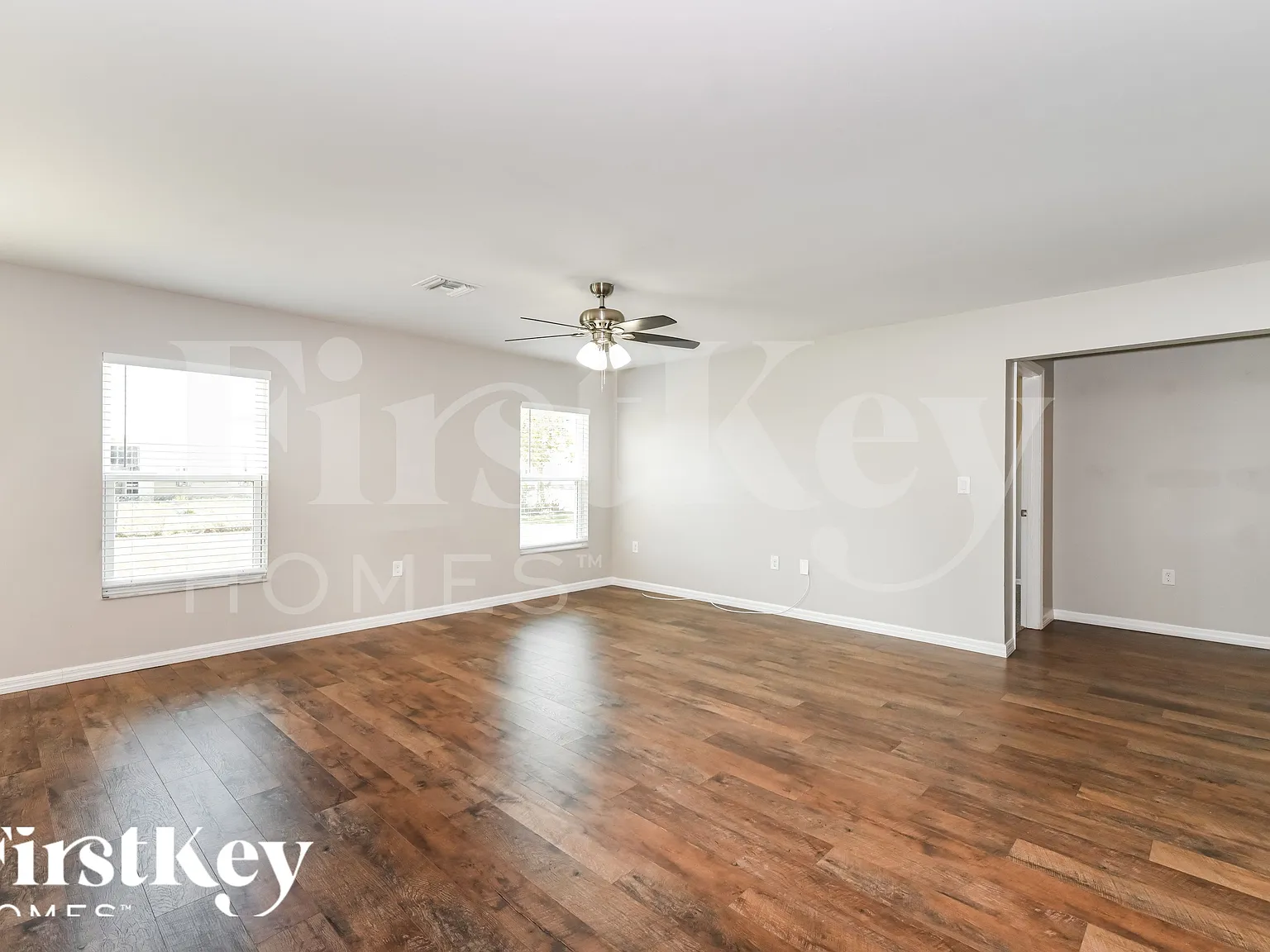 5 bed, 3.5 bath, 3412 sqft, $2,345 — Photo 2