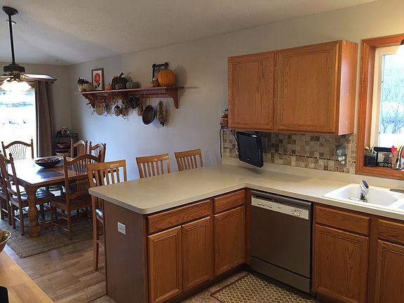 SPACIOUS OPEN FLOOR PLAN