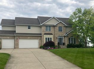 3130 Windy Ridge Dr, Springfield, OH 45502