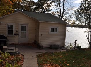 5132 Boettcher Dr, West Bend, WI 53095