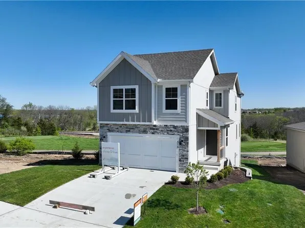 27602 E Red Fox St, Lake Lotawana, MO 64086