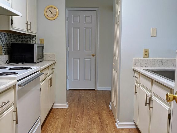 4th image of 1231 Ladys Island Dr Unit 336