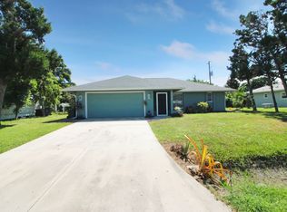 111 Abalone Rd, Venice, FL 34293