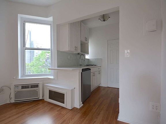 5th image of 121 E 10th St APT 6A