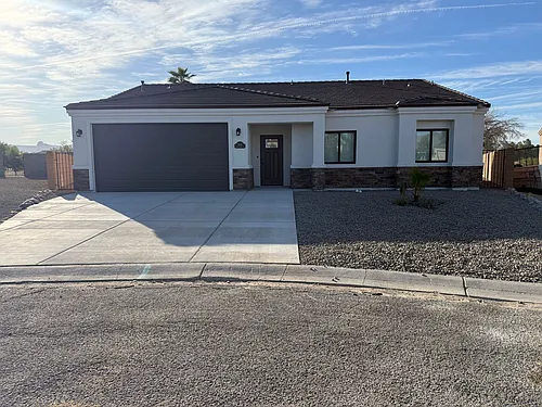 5640 S Desert Lakes Dr Photo 1 5640 S Desert Lakes Dr Photo 1
