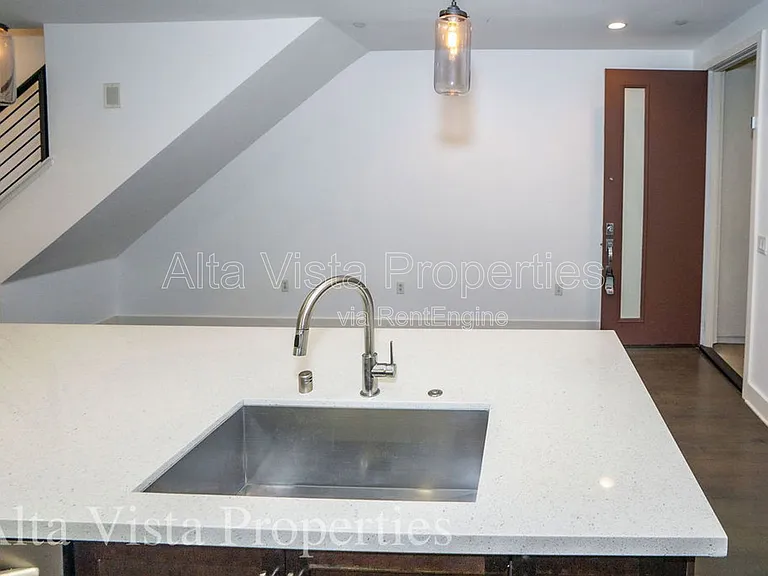 2549 Aperture Cir — Photo 7