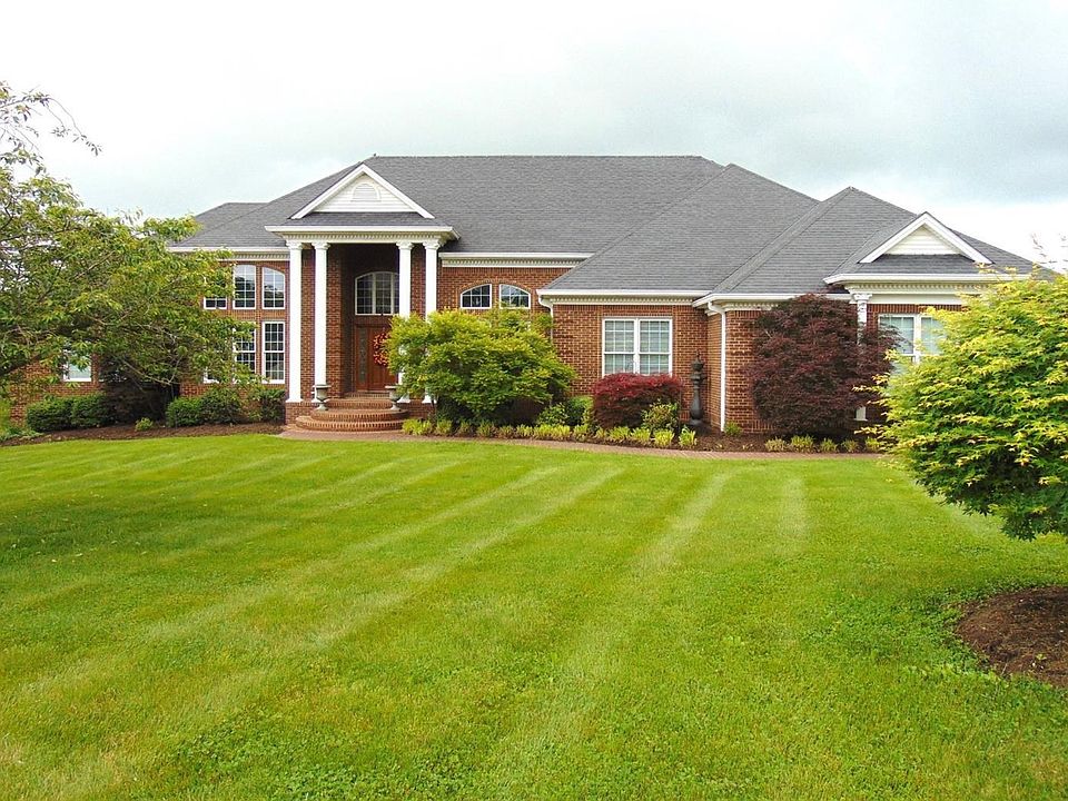 1st image of 207 La Rose Ct