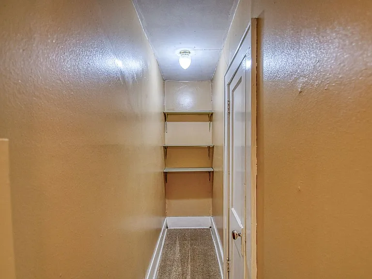 464 College Ave — Photo 12