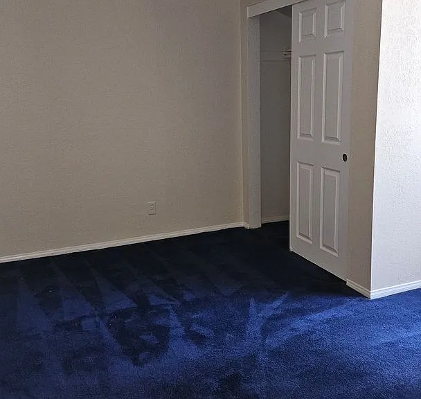 109 E Rosewood Ct — Photo 17