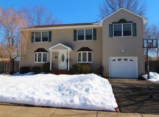 101 La Costa Pl, South Plainfield, NJ