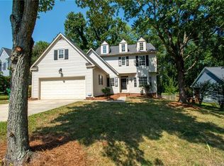 5401 Timberbluff Dr, Charlotte, NC 28216