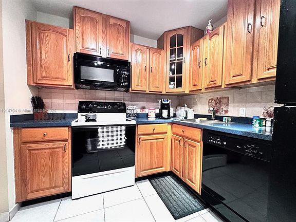 3rd image of 3475 N Country Club Dr APT 610