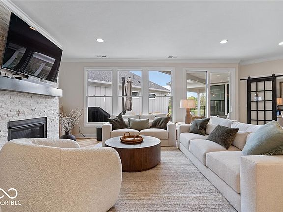 5th image of 7056 Yosemite Dr