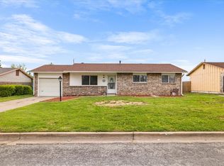 1405 W Beech Dr, Rogers, AR 72756