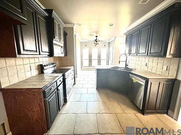 3rd image of 34136 Fountain View Dr
