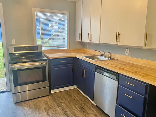 324 E Pershing St Photo 1