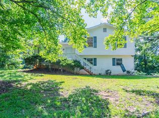 140 Beverly Park Ct, Newnan, GA 30263