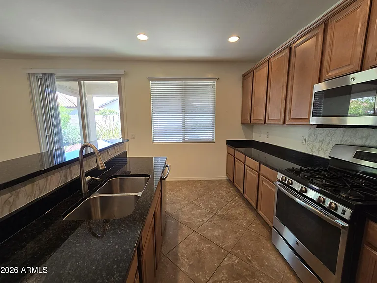 2972 E Saltsage Dr — Photo 8