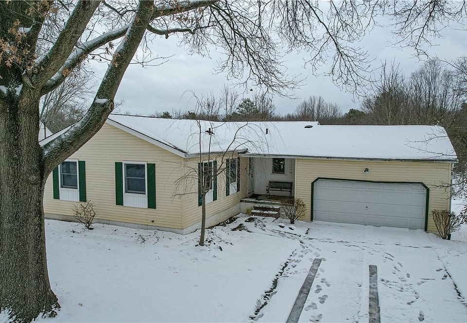 1st image of 40 Squires Ct