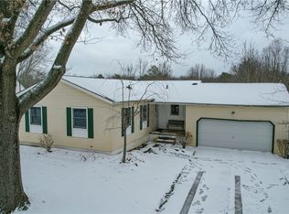 40 Squires Ct, Medina, OH 44256