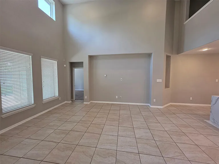 4427 Garden Ridge Ct — Photo 18