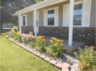 626 Rutter St, Saint Libory, IL 62282