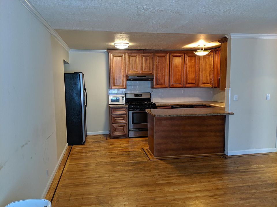 1st image of 2844 21st St APT 102