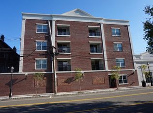 21 Central Ave APT 4C, Madison, NJ 07940