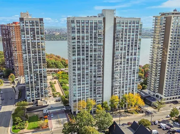 1600 Parker Ave APT 6A, Fort Lee, NJ 07024