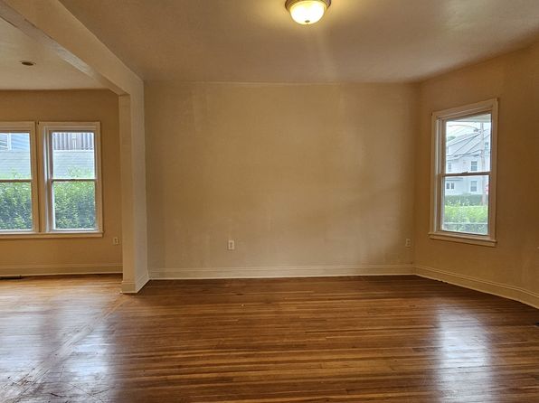 25 Hunting St #1