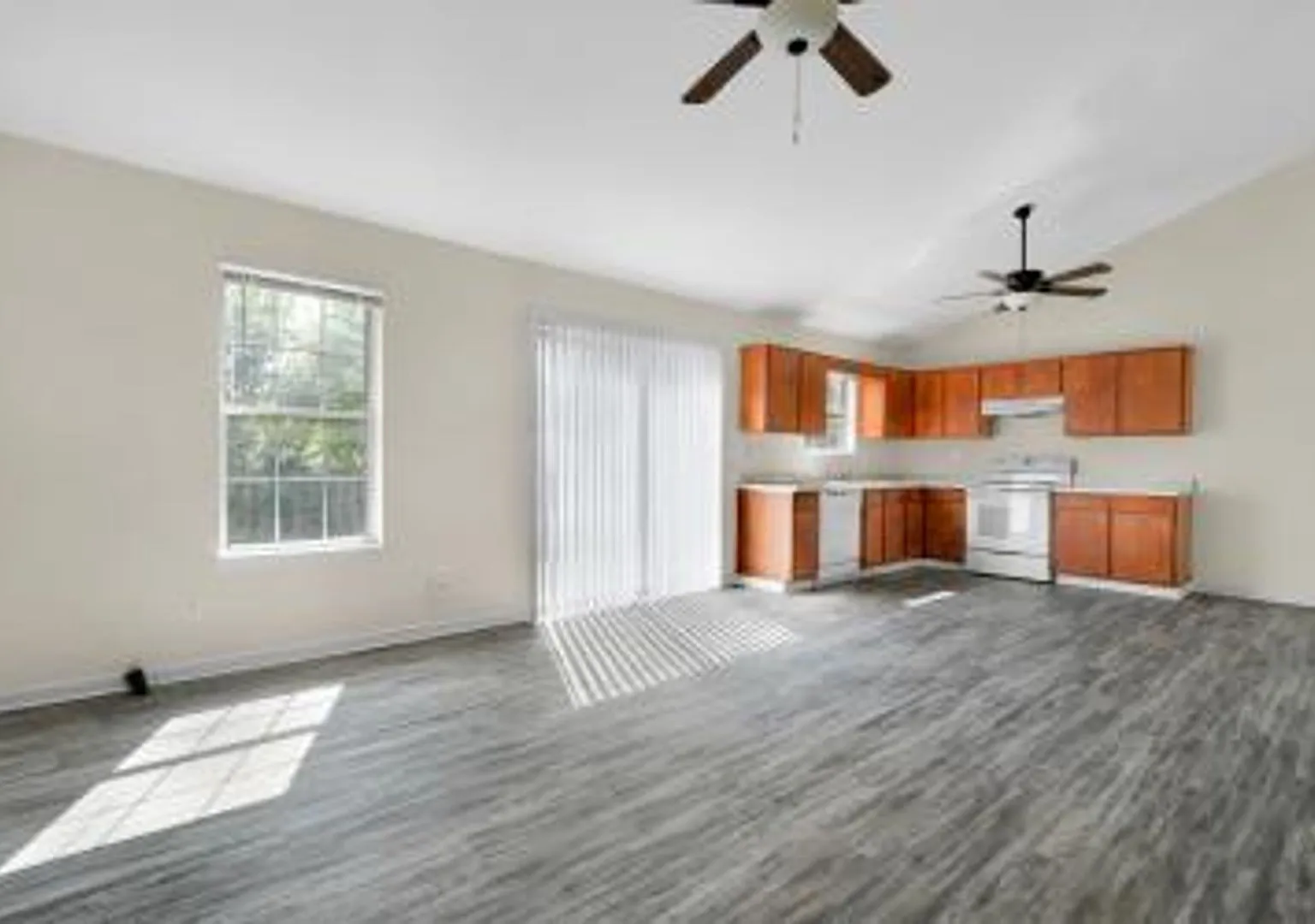 Scott Road Apartments — Photo 4