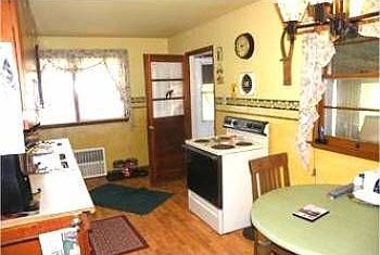 4th image of 1216 Blackhorse Hill Rd