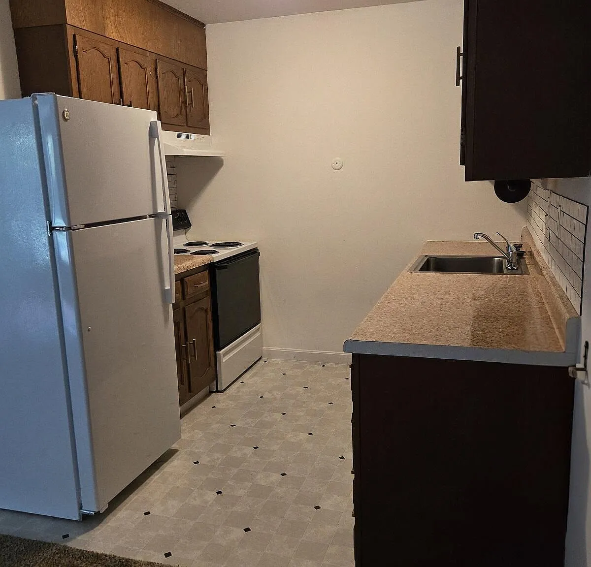 2 bed, 858 sqft, $1,700 — Photo 4
