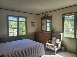 835 Donna Ave, Aurora, IL 60505