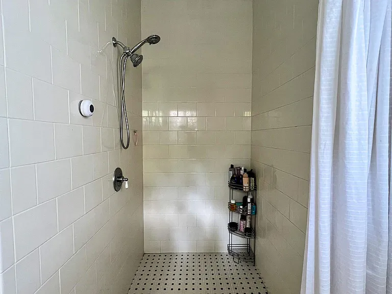 1235 Mansfield Ave NE — Photo 18