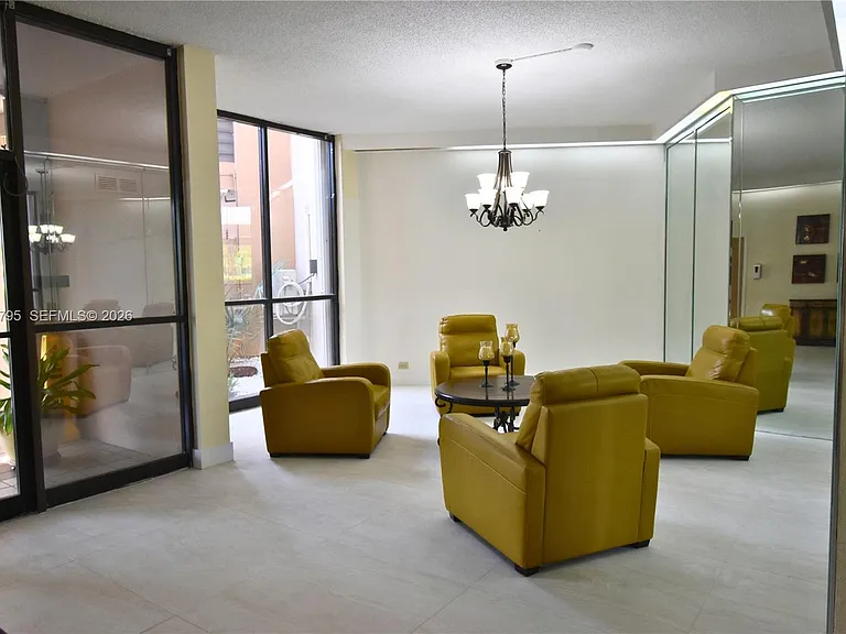 1100 Saint Charles Pl #620 — Photo 36