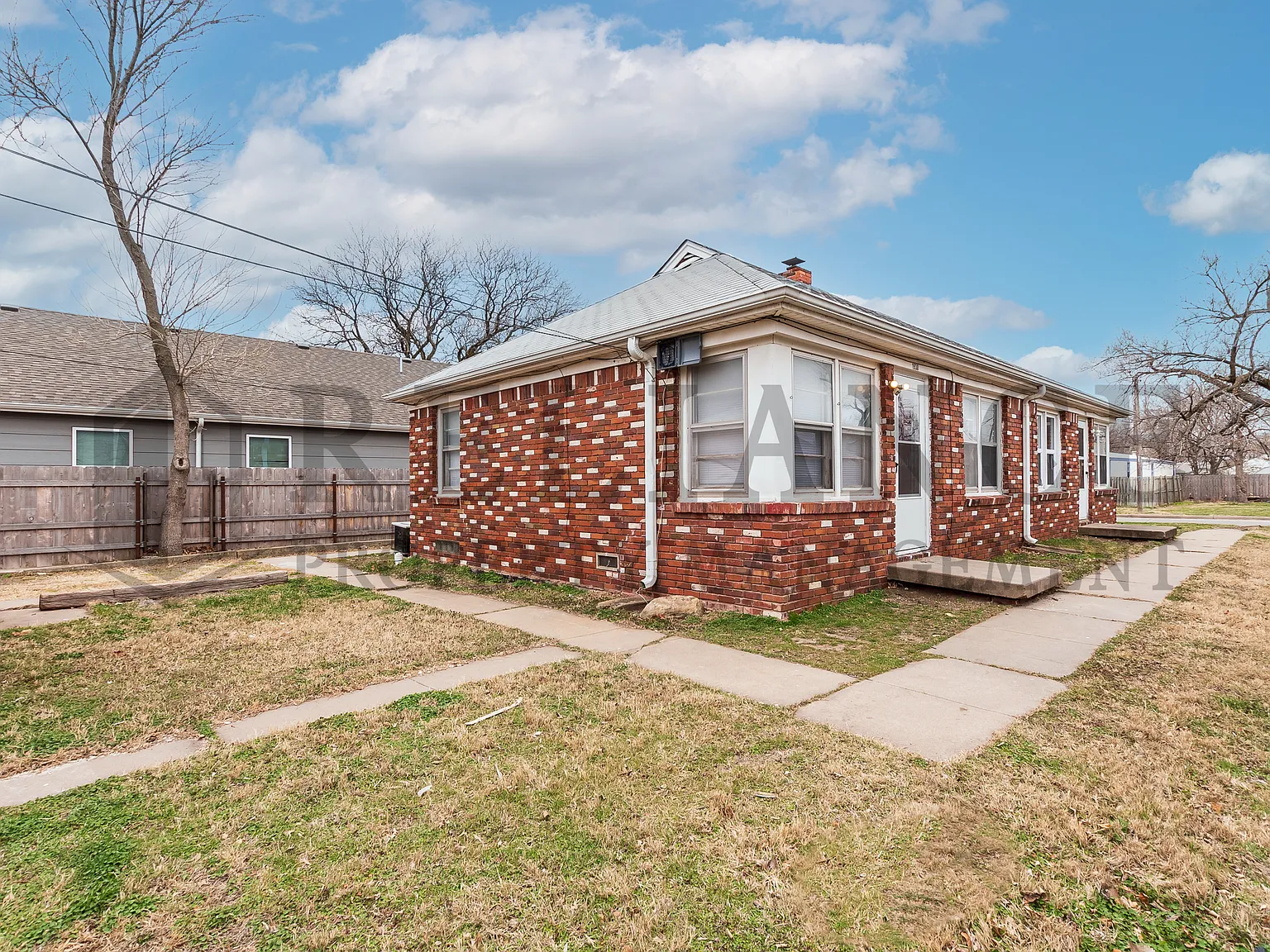 1930 South Saint Clair Avenue - 1 — Photo 2