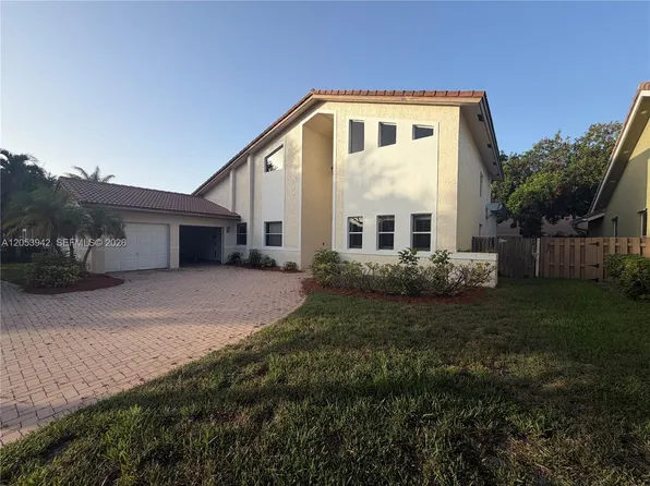 4433 NW 67th Ave, Pompano Beach, FL 33067
