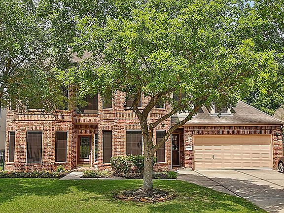 2nd image of 18154 Walden Forest Dr
